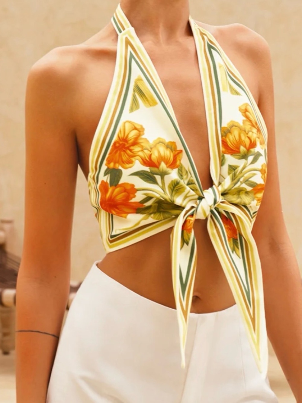 COMMENSE Floral Print Halter Tie Front Crop Top NWT Size Small